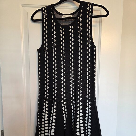 JOHN +JENN knit drop waist dress black and white geometric design size Large - Picture 1 of 6